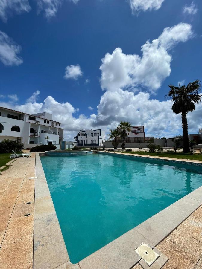 Casa Com Terraco E Piscina Sagres Apartman Kültér fotó